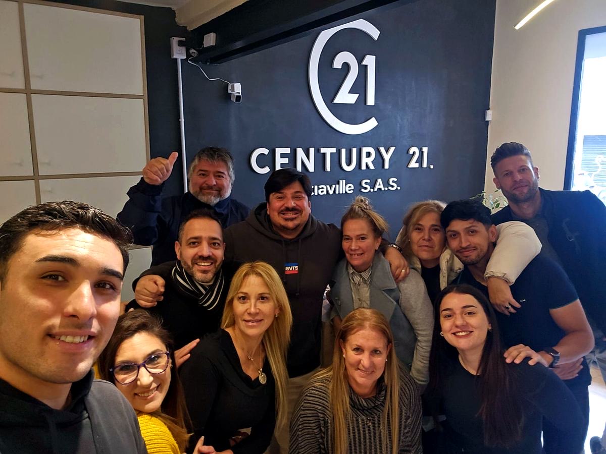 El equipo de Century 21 Sociaville S.A.S.